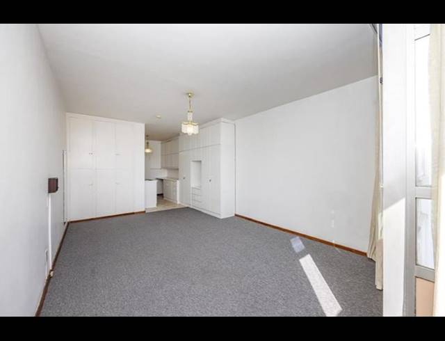 1 BEDROOM APARTMENT FOR SALE IN TOWNSEND ESTATE